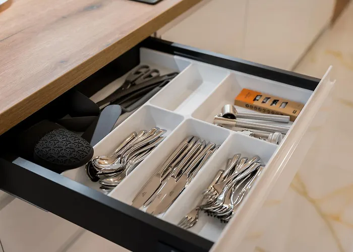 Posnania Comfort By Bookinghost Apartment